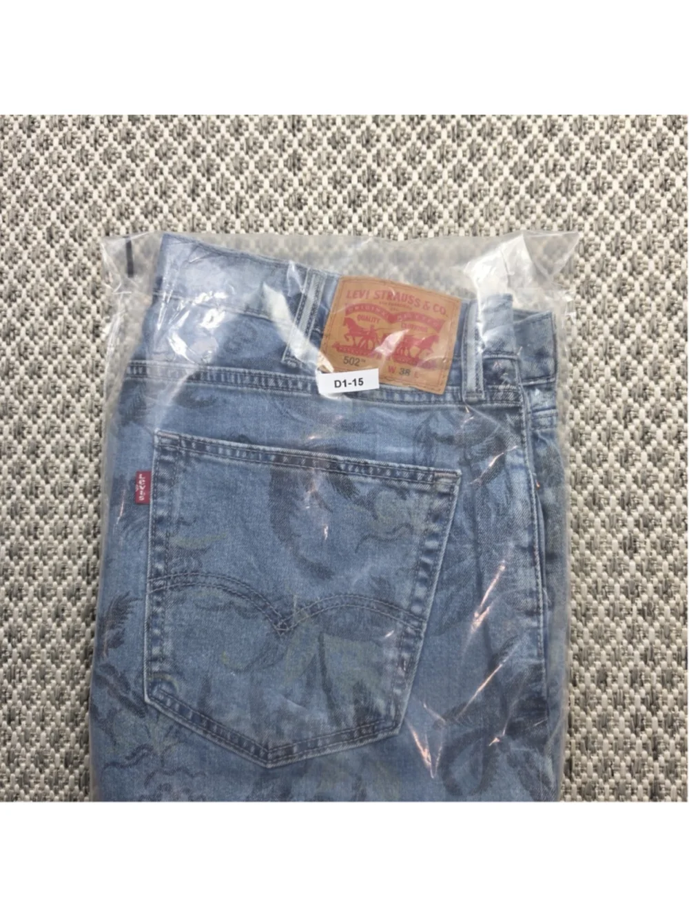 Levi’s 502 Blue Tropical Palm Tree Print Denim Shorts Men’s Size 38 Bermuda
